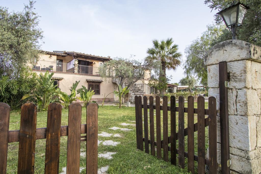 B&B Casale Siciliano Di Miryam Tiralongo Avola Exterior foto