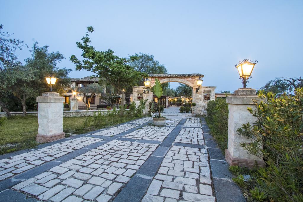 B&B Casale Siciliano Di Miryam Tiralongo Avola Exterior foto